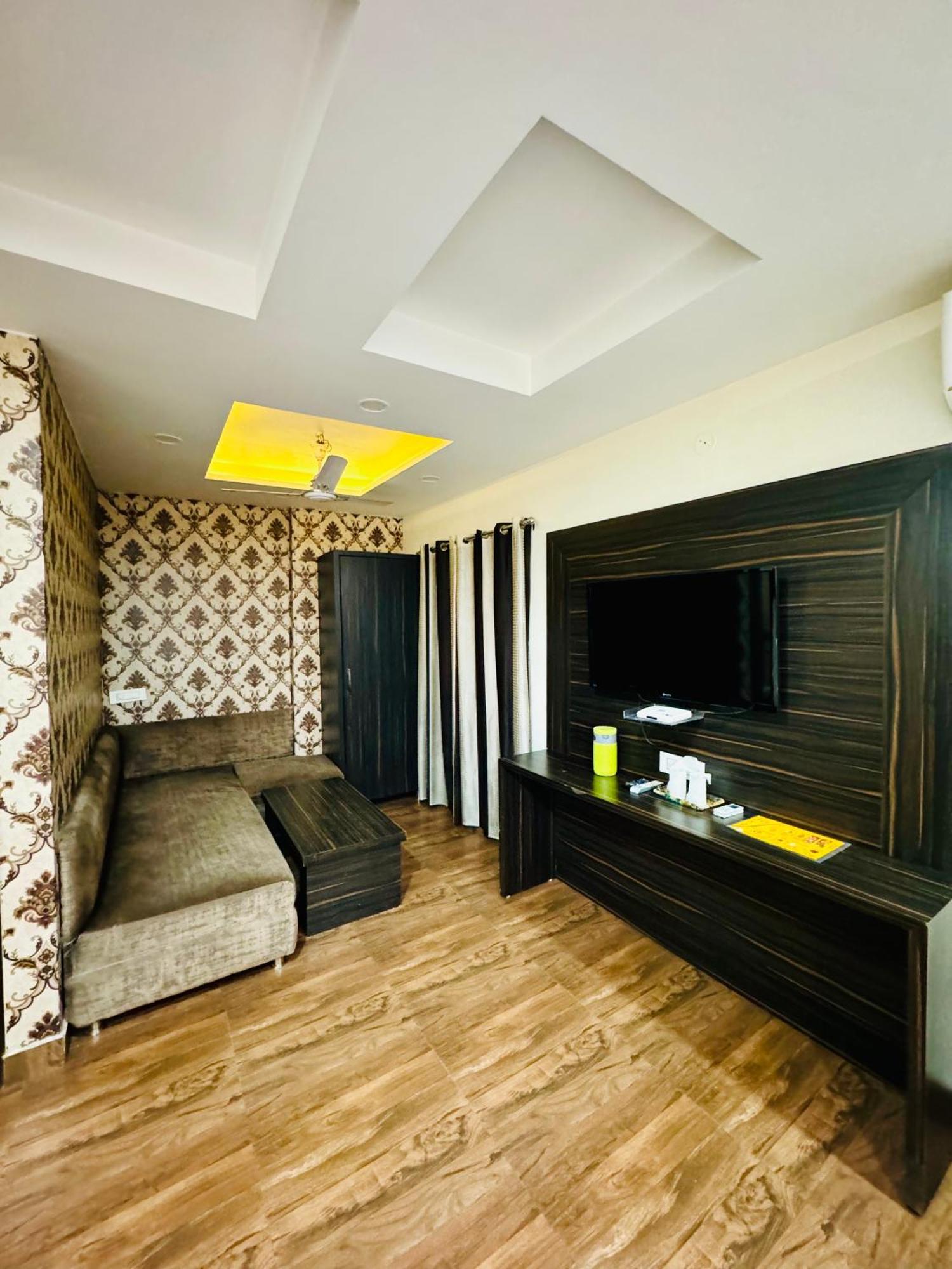 Hotel Kabir Residency Amritszár Kültér fotó